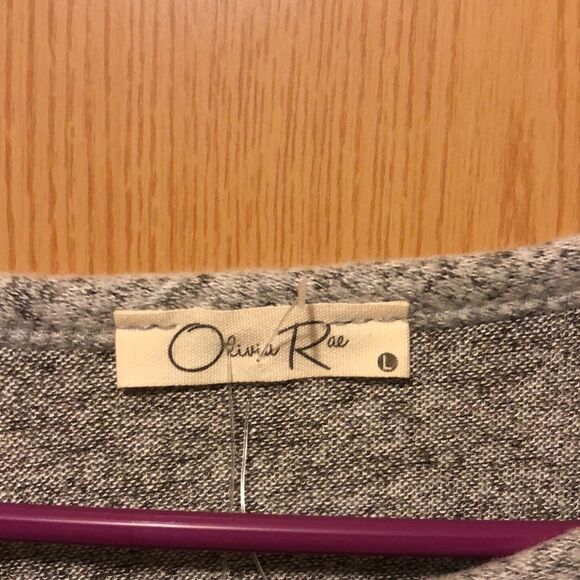 Olivia Rae size large grey soft long sleeve tie front top NWT - Picture 3 of 5